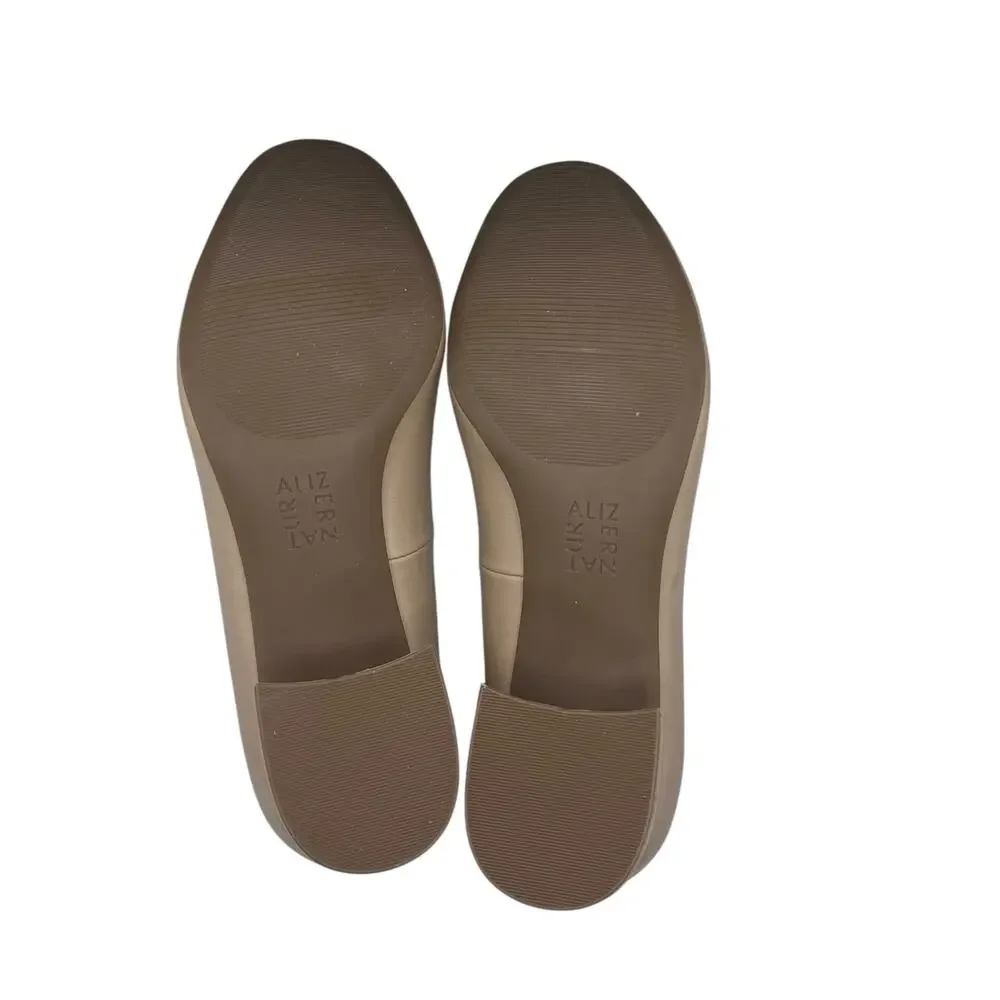 Naturalizer these beige